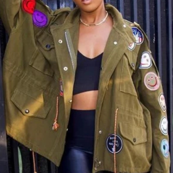 AKIRA "CHECK IT OUT - PATCHWORK MILITARY BOMBER" JACKET - Picture 4 of 7